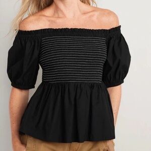 Old Navy Black‎ Off-Shoulder Top
